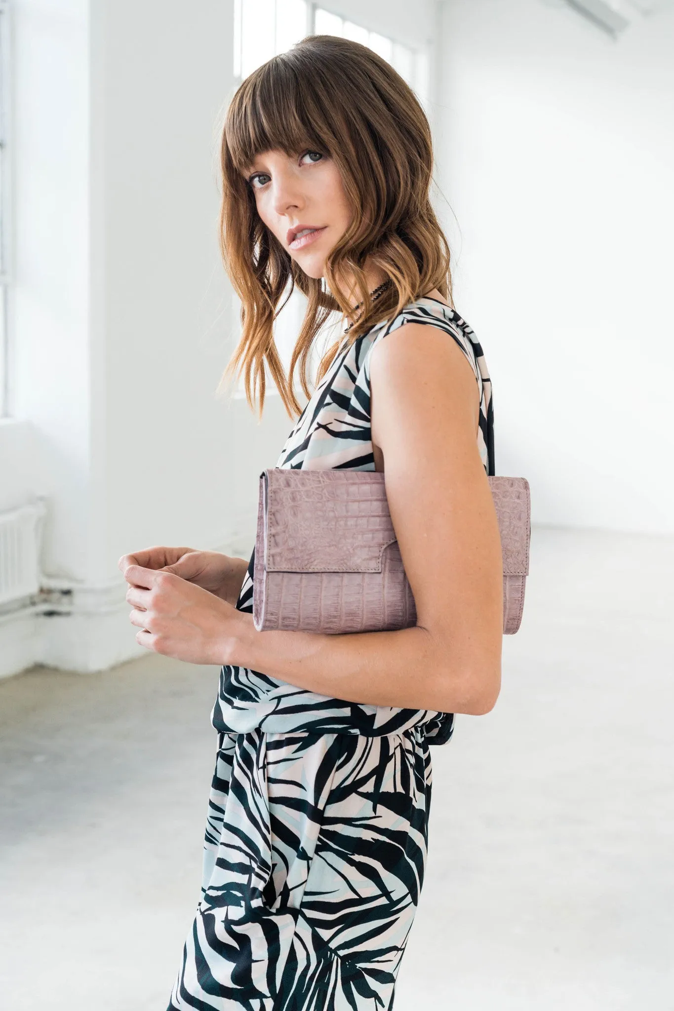 Coly Clutch in Crocodile