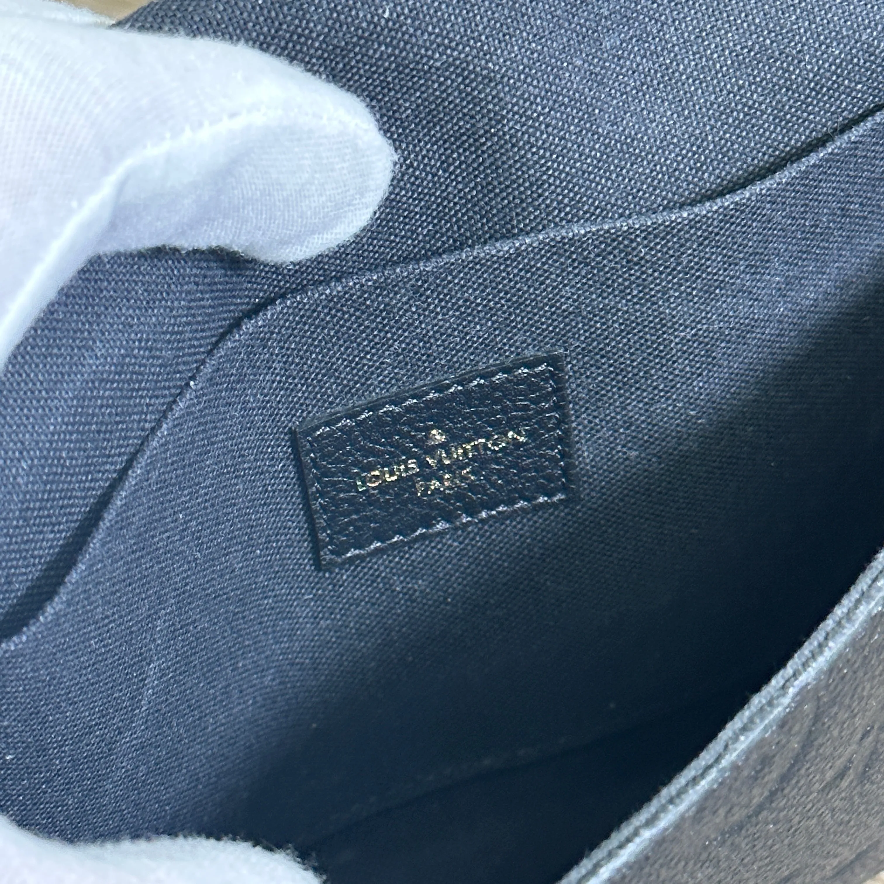 Louis Vuitton Félicie Pochette - Black