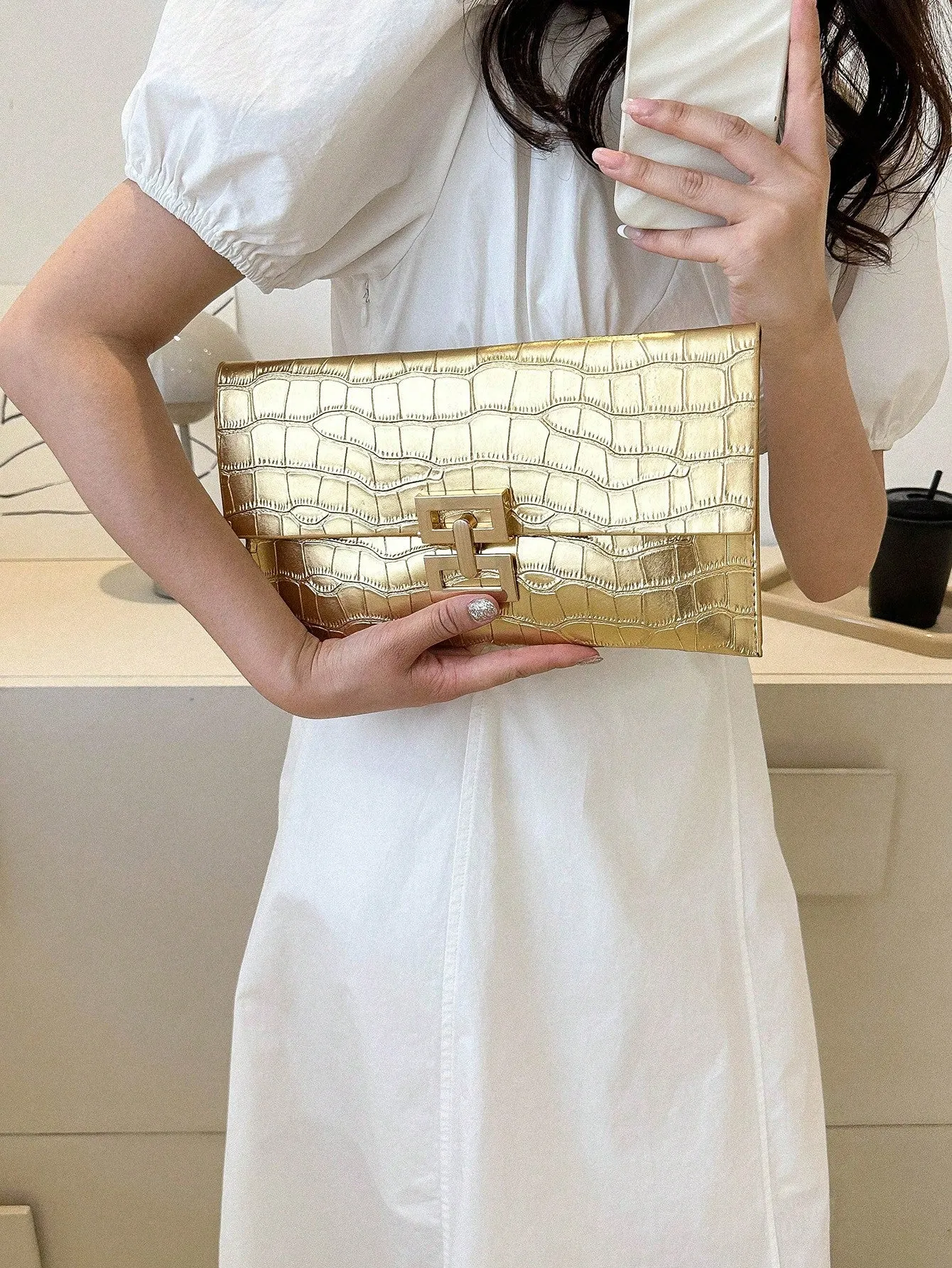 Metal Square Lock Crocodile Pattern Patent Leather Clutch Bag- FD ⚡